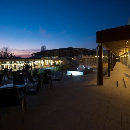 Hotel Village オフリド エクステリア 写真