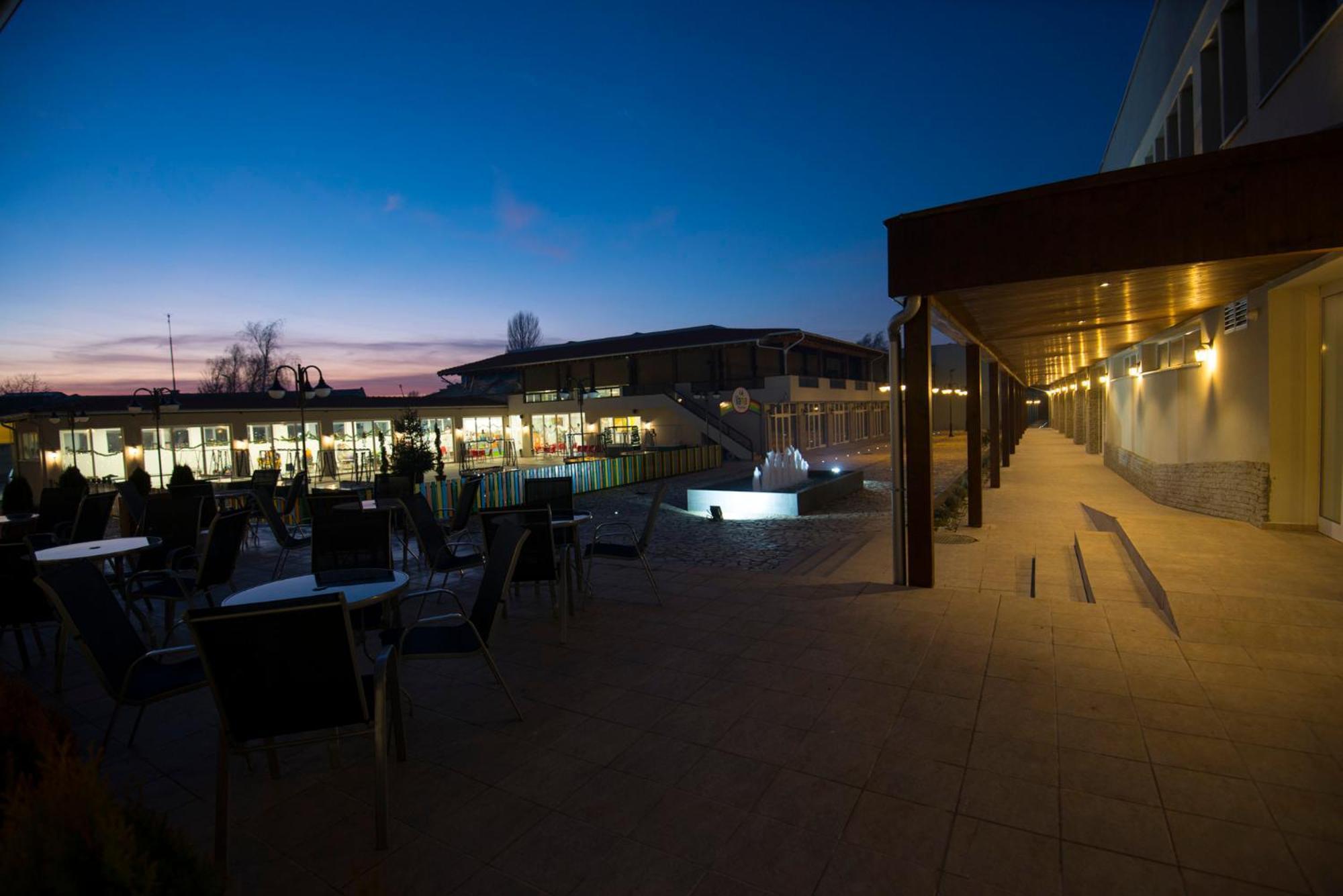 Hotel Village オフリド エクステリア 写真