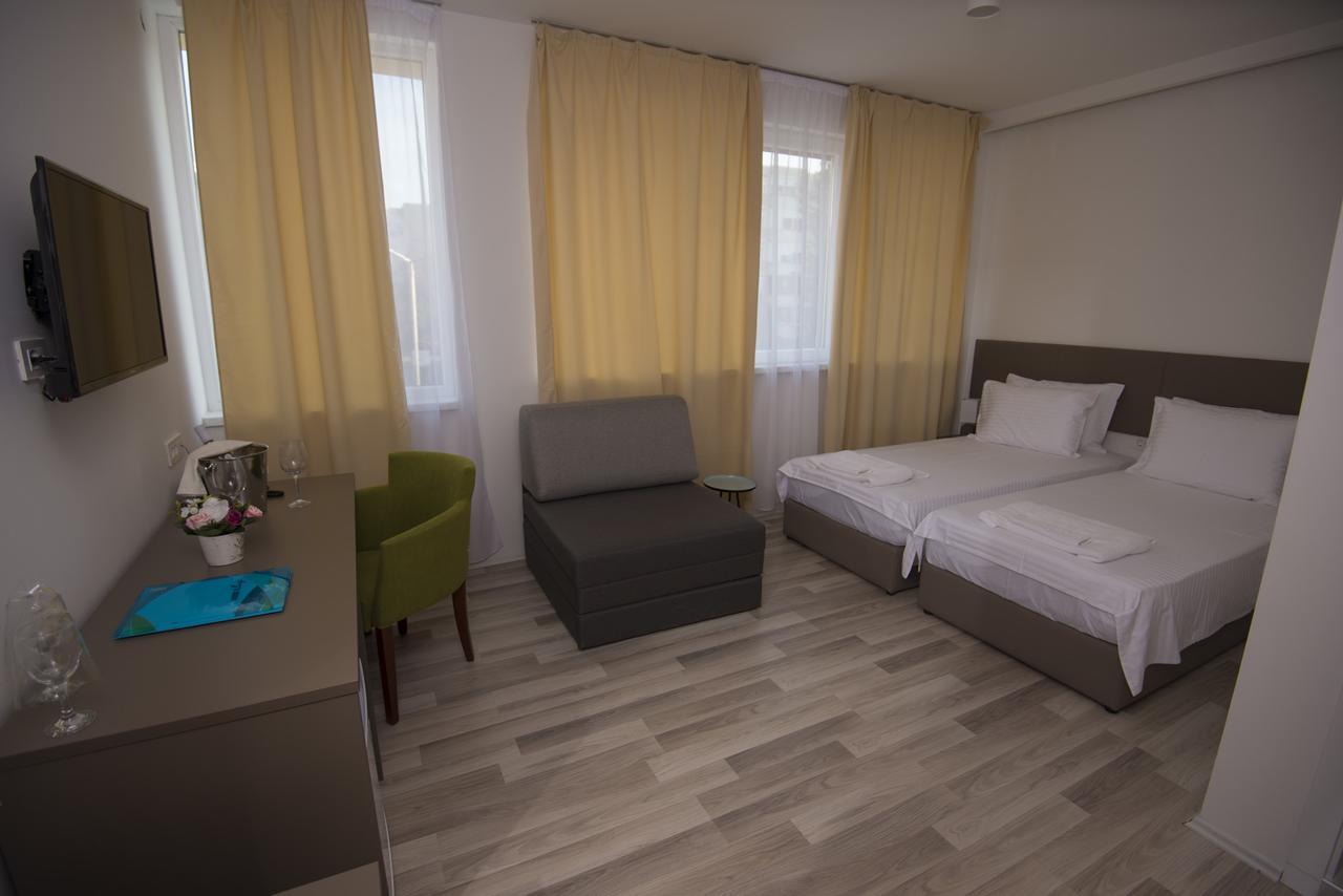 Hotel Village オフリド エクステリア 写真
