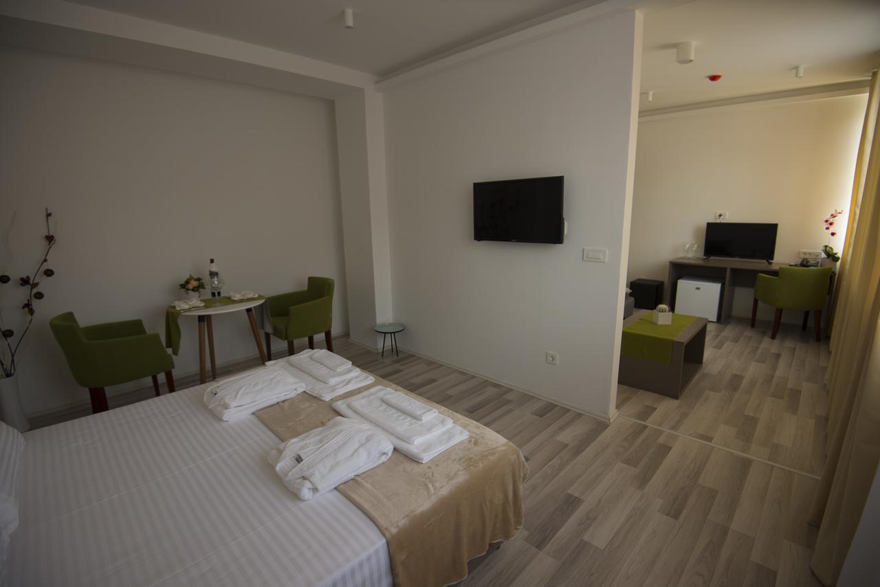 Hotel Village オフリド エクステリア 写真